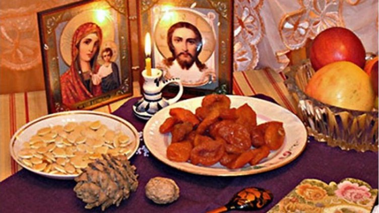 Коледни заговезни е