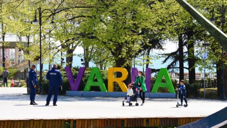 Спипаха двама с трева и амфети във Варна