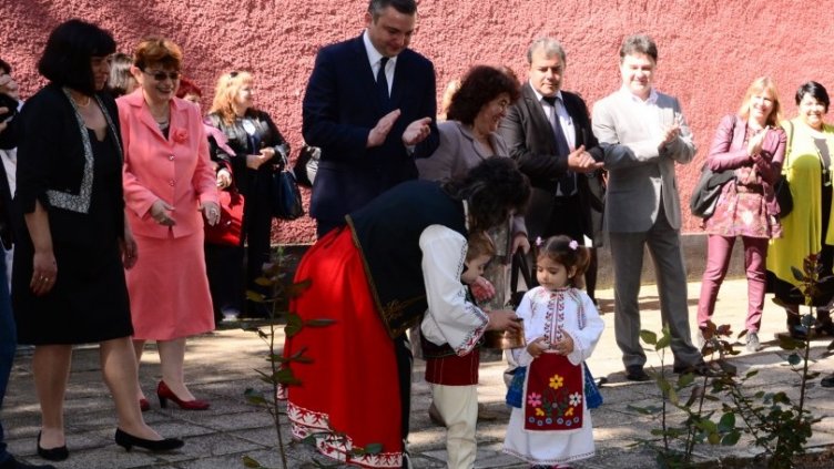 Нови 330 места ще има в детските градини във Варна