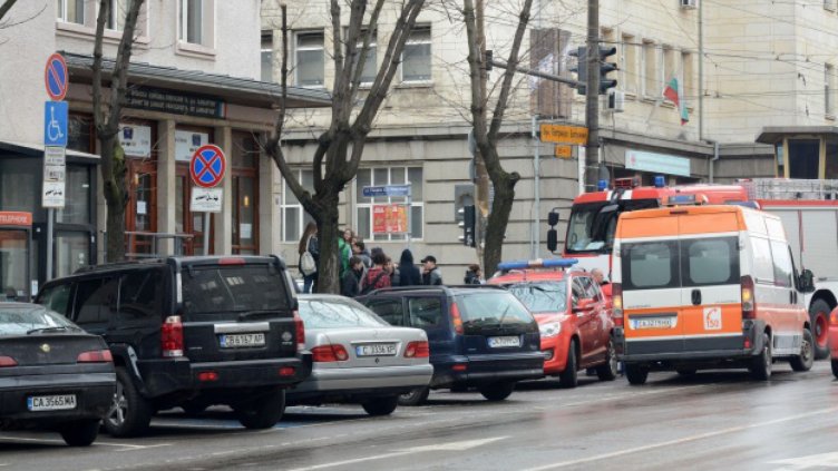 От утре започва приемът за държавните и общинските училища след VII клас