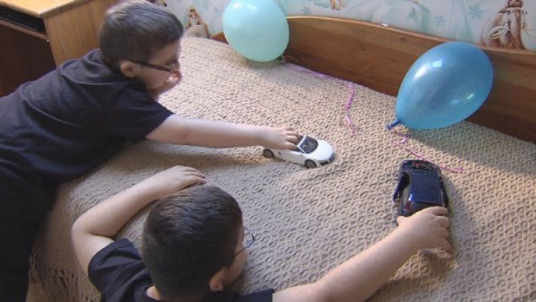 Организират благотворителен концерт в помощ на две болни братчета от Варна