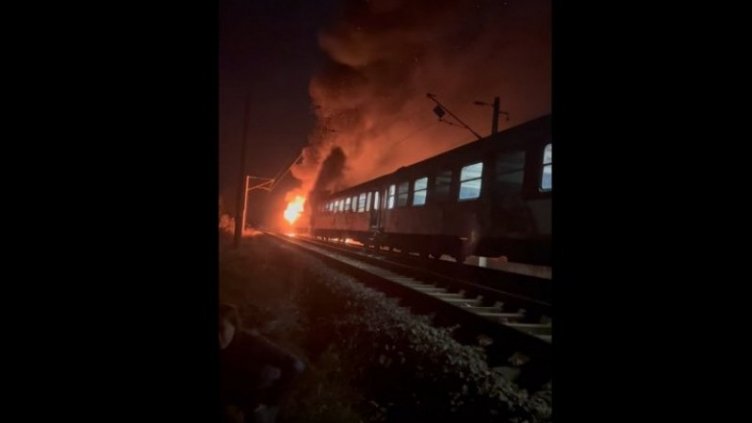 Прокуратурата пое случая с опожарения влак Варна-София