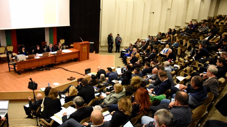 Нови критерии за прием на първокласниците във Варна от есента