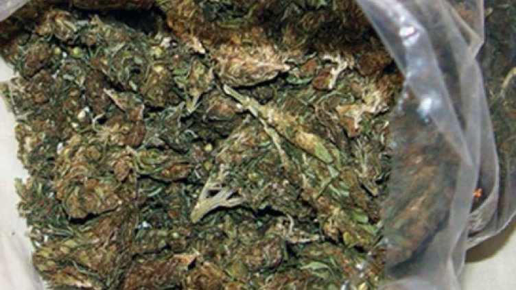 След полицейска гонка хванаха двама със 7 кг марихуана