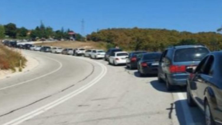 ГКПП Малко Търново се задръсти от автомобили