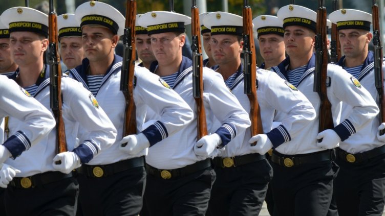 Военноморските сили набират матроси за Варна и Бургас