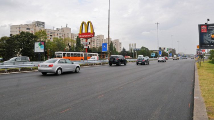 Преследване, псувни и мъки – заради единия зелен светофар