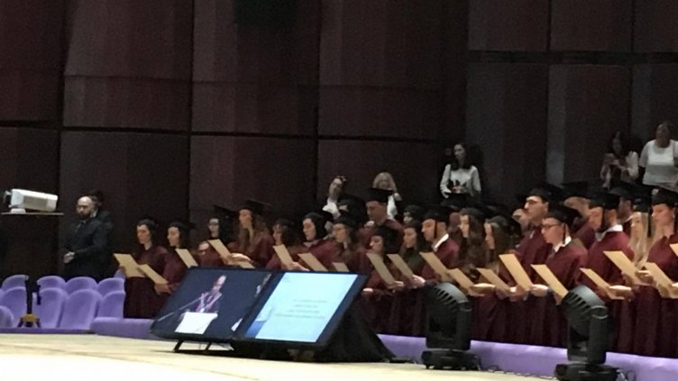 66 млади зъболекари положиха днес Хипократова клетва