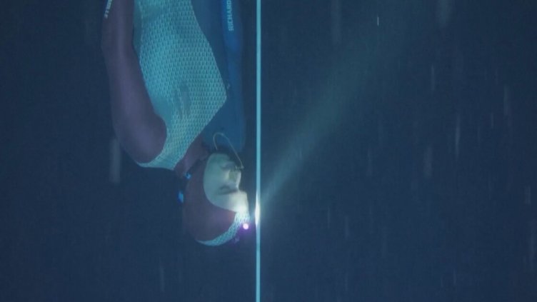 26-годишен постави нов световен рекорд по гмуркане