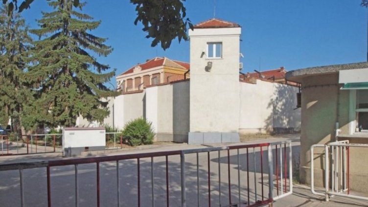 Плащаме 3500 евро обезщетение заради мизерията в затвора във Варна