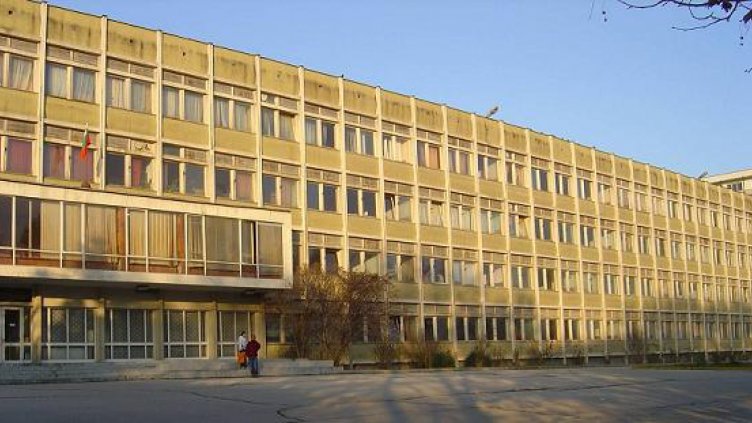 Учителка от Варна спечели международна литературна награда