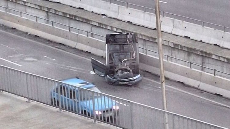 Каскада: 21-годишна се обърна по таван във Варна