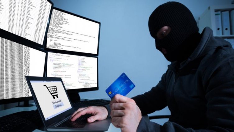 Онлайн измами дебнат по Коледните празници. Кои стоки са най-рисковите?