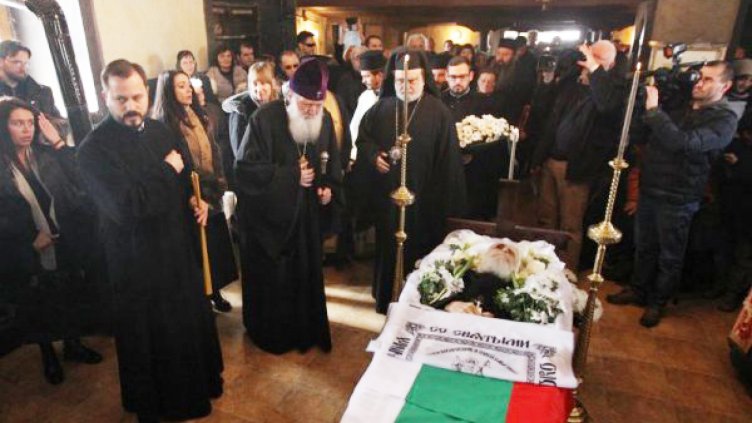 &dagger;Неофит за дядо Добри: Безсребърник, който изпълни Божиите повели!