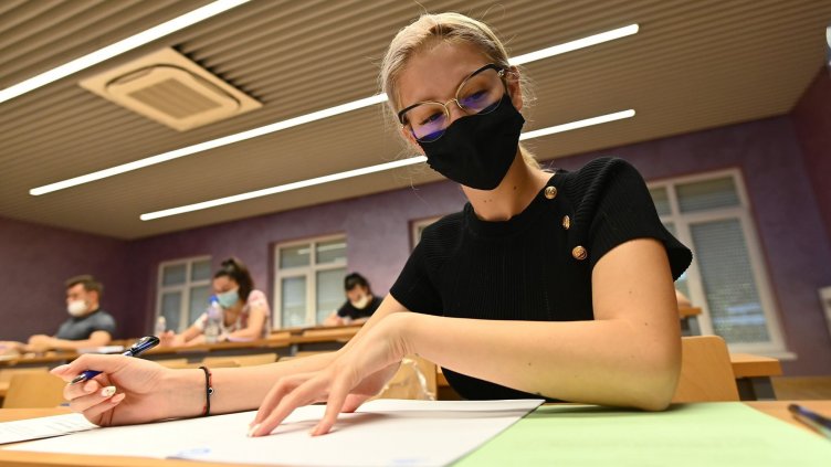 50 на сто от студентите у нас не успяват да завършат. Защо се получава така?