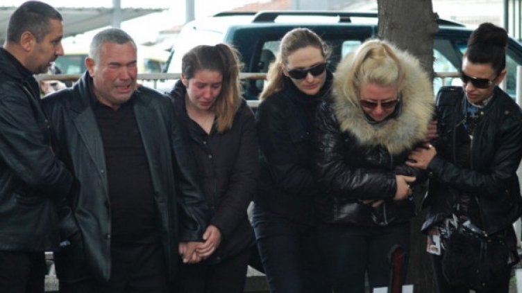 В Поморие погребаха малката Александра