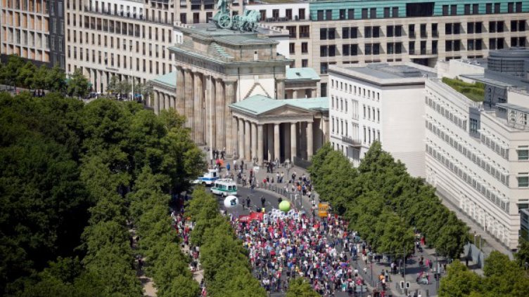 Хиляди в Германия на марш срещу национализма и "За" ЕС