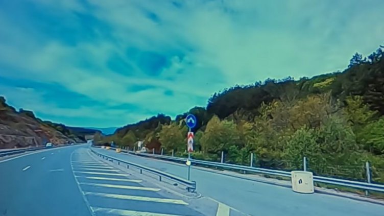 Ограничават на 90 км в час скоростта на фаталния участък на АМ "Струма"