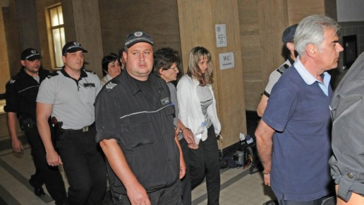 Главната касиерка и зам.-главна счетоводителка на КТБ остават в ареста