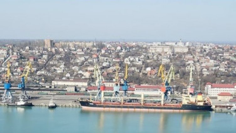 Собственикът на "Царевна": На борда няма външни лица