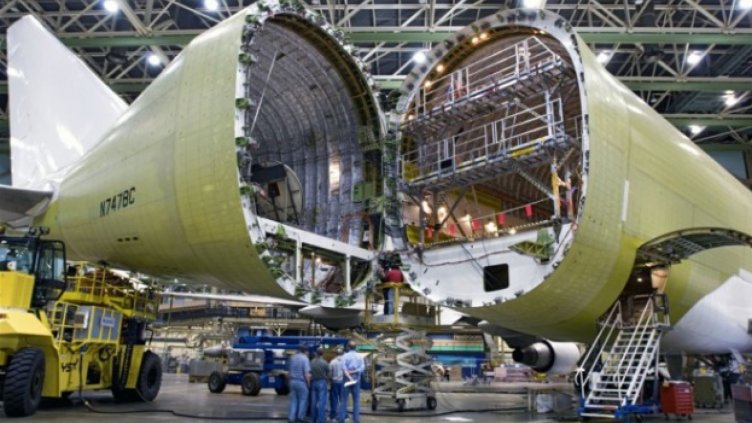 За първи път у нас - завод за части за самолети