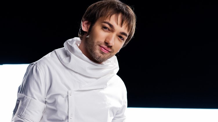 Дамян Попов: Трябва да се пее на български, въпреки че е по-трудно