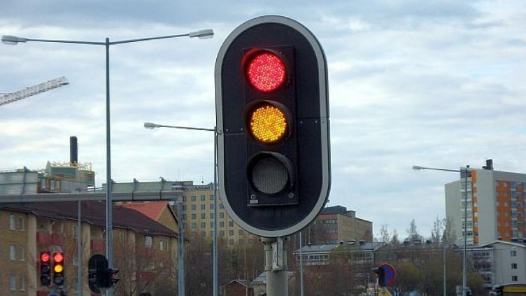 Не работят светофарите от техникумите  до кръстовището на бул.„Раковски“ и “Сливница“