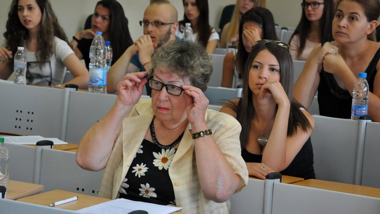 68-годишна кандидат-студентка във Варна