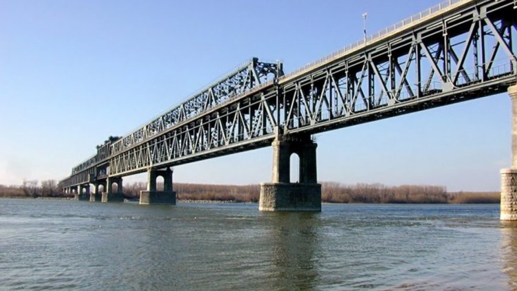Жандармерията проверява камиони с месо край Дунав мост