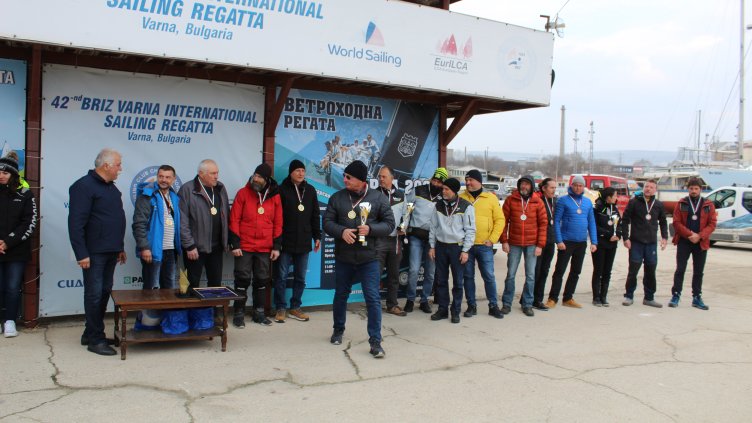 Победителят в регата "3 март" бе излъчен в последната гонка между 4 лодки