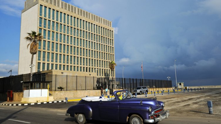 Насочени микро вълни изкарали от релси щатски дипломати в Куба и Китай