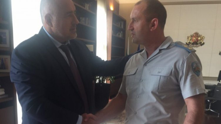 Радев и Борисов се разбраха по генералски