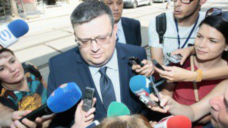 Нелегалната миграция поражда опасност от радикални идеи у нас
