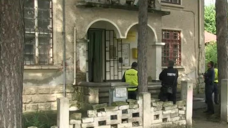 Неизвестни ограбиха клона на поща в село Иваново край Русе
