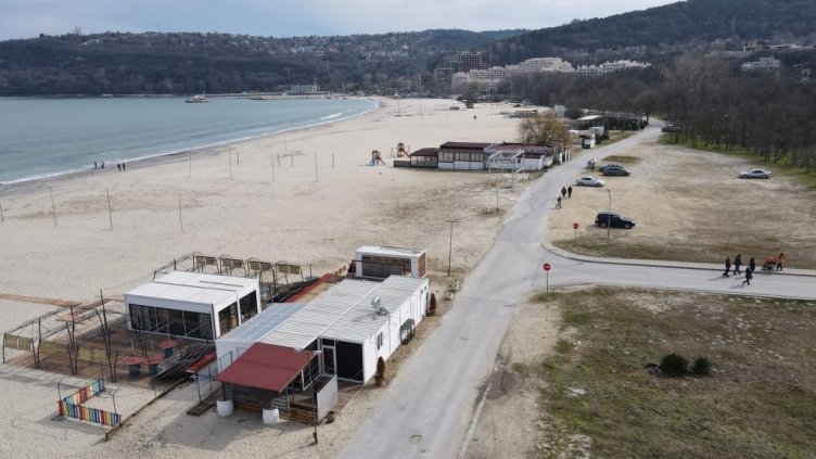 Паркирането на плажа в „Аспарухово” става платено