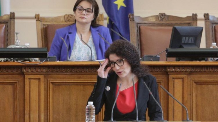 От юни: Държавата дава по 15 лв. на украинец за нощувка и храна