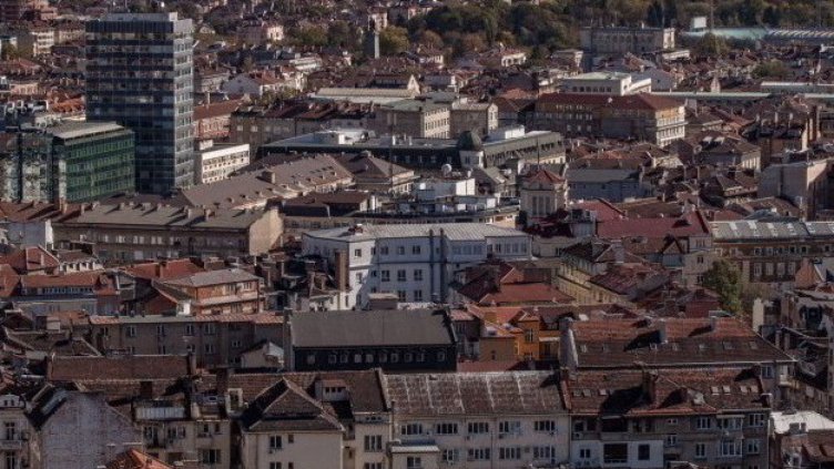 Сделките с имоти в България са се сринали с две трети през март