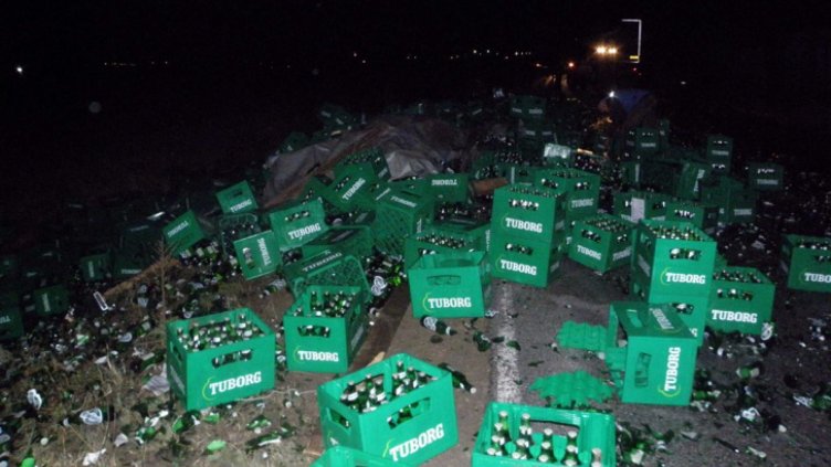 Сръбски ТИР отново разля бира край Благоевград