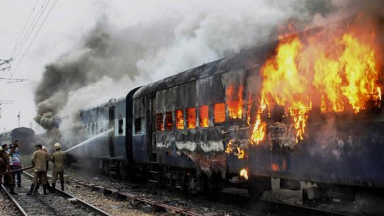 Локомотив се запали в района на Драгоман 