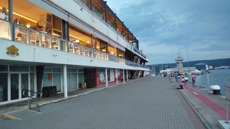 Морска гара-Варна става на 58 години