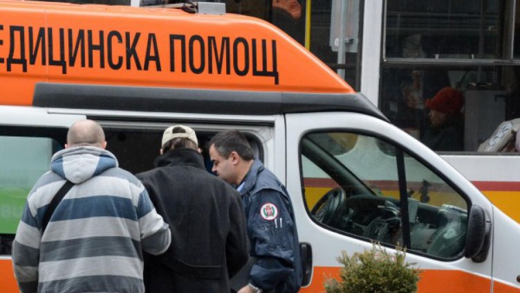 Кола прегази пешеходец (обновена)