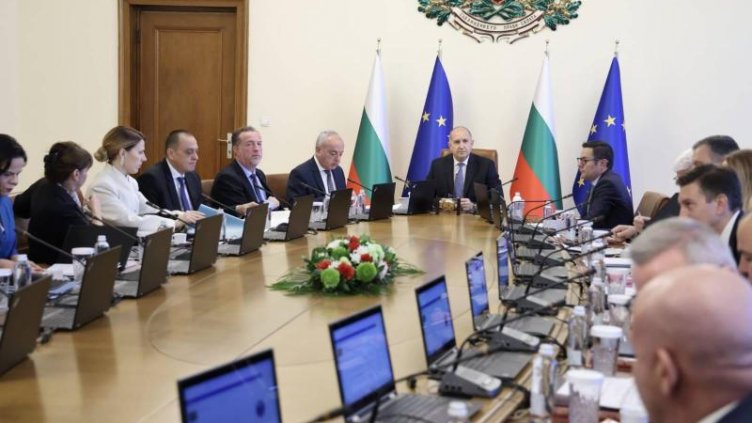 Отпуснаха пари на Варна и Аврен за компенсации на семействата, чиито деца не са били приети в ясли и градини
