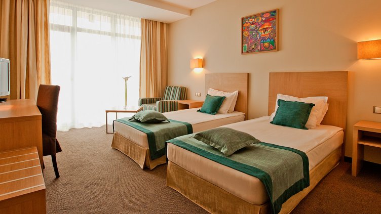 Високи приходи за българските хотелиери в началото на лятото