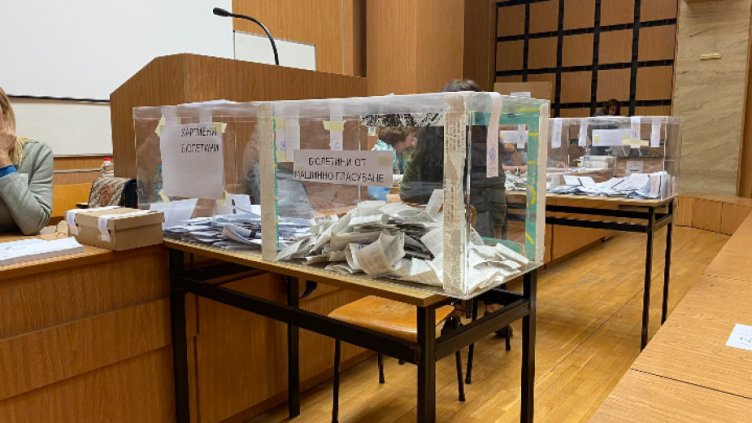 Около 13% са гласували във Варна към 13 ч.