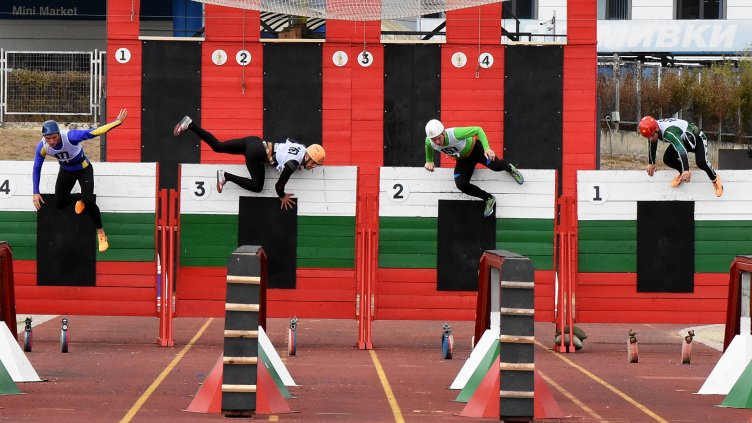 24 отбора мерят сили в турнир по пожароприложен спорт „Одесоc” във Варна (СНИМКИ)