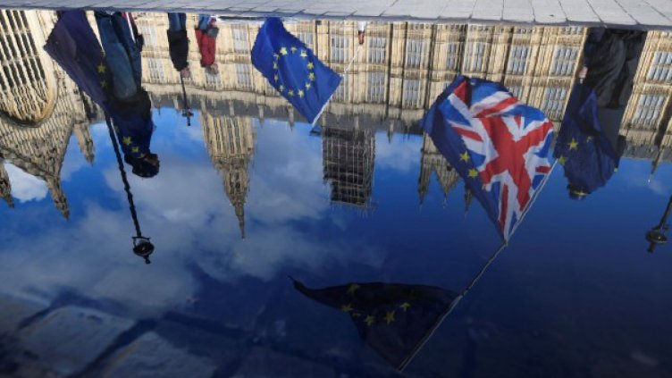 Сложен Brexit: Лондон отхвърли предложението на Барние