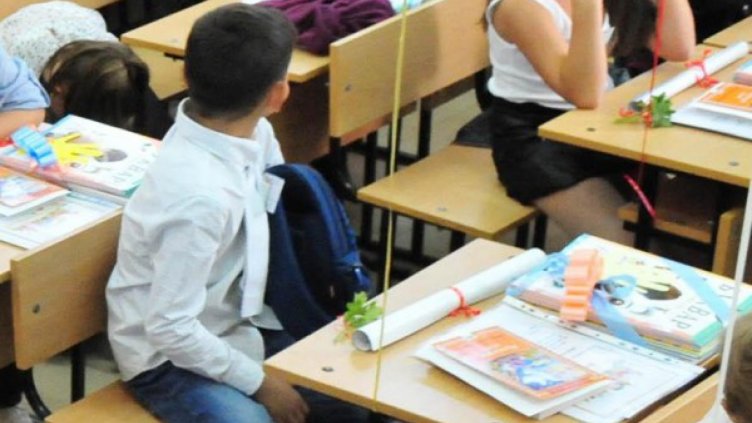 Въшки полазиха масово децата в училищата