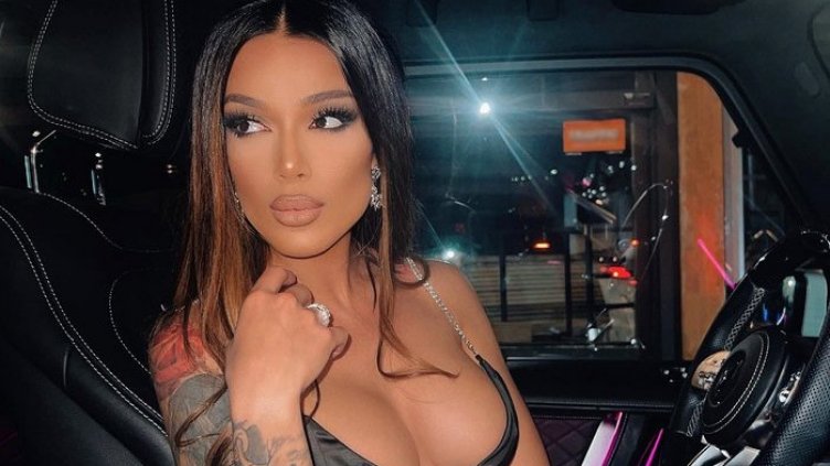 Съдят Диона за шофиране след употреба на кокаин