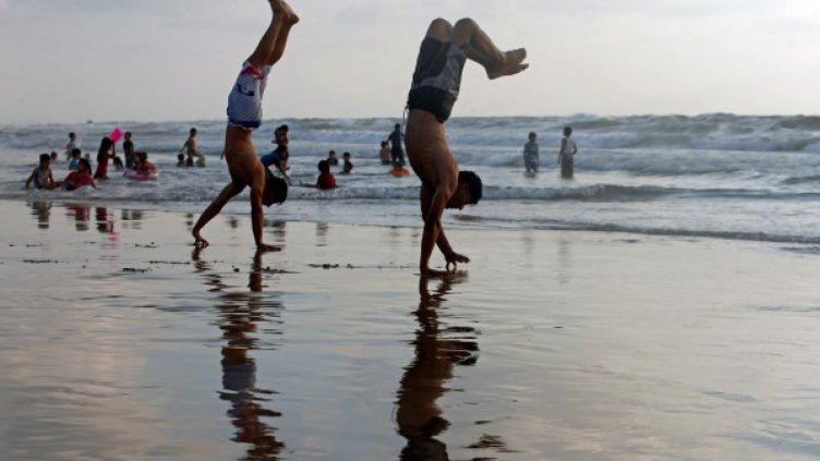 Хиляди нашенци тръгнаха към Гърция