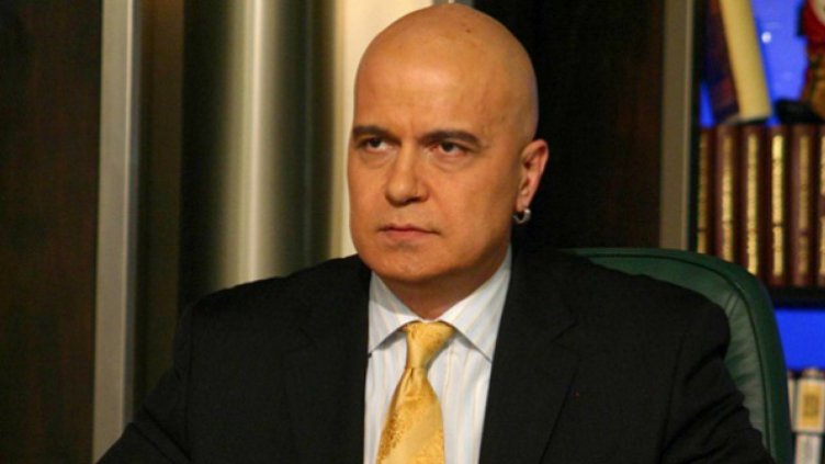 Слави Трифонов няма да се кандидатира за президент